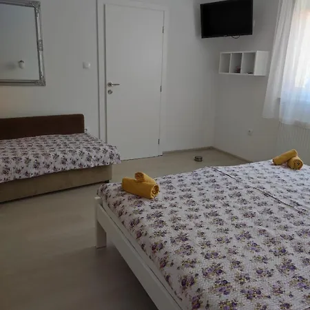 Markesic 3 Apartment *